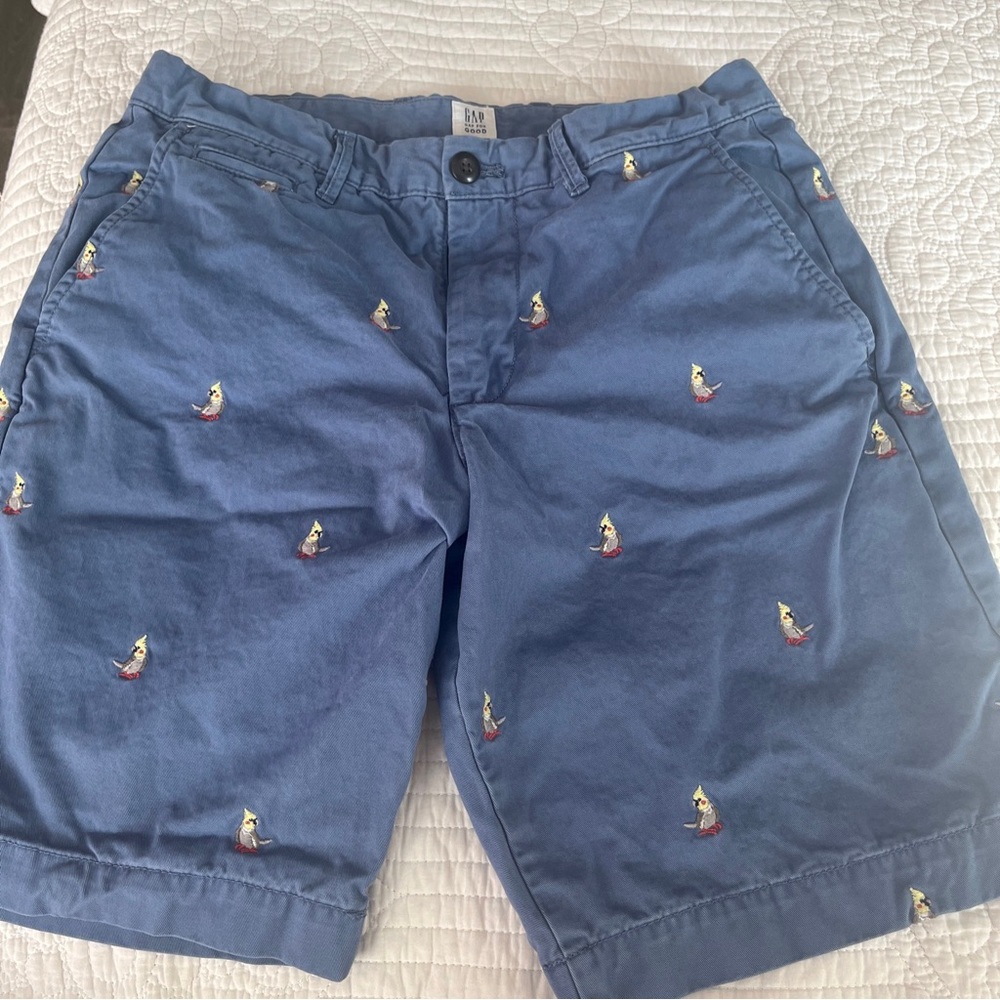 Gap men shorts embroidered parrot size 30